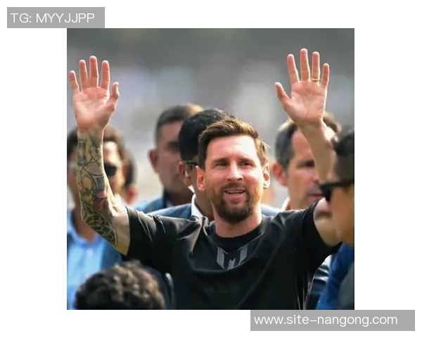 梅西孟买活动获赠印度风格画像与安东内拉共庆浪漫时刻 梅西孟买活动获赠印度风格画像与安东内拉共庆浪漫时刻